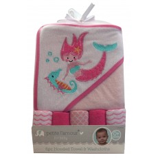 Hooded Towel w/ 5 Pack Washclothes
